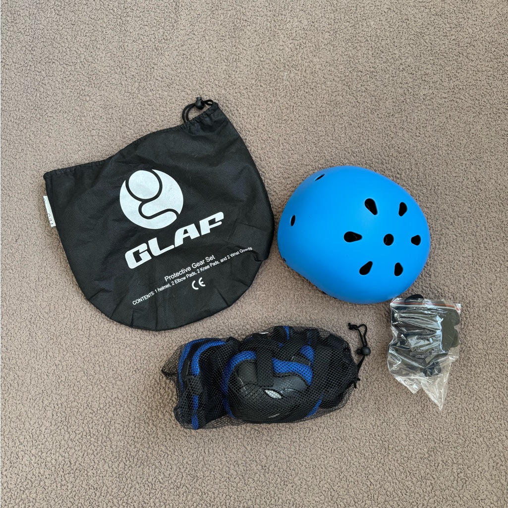 Glaf Kids Blue Protective Helmet And Gear Set